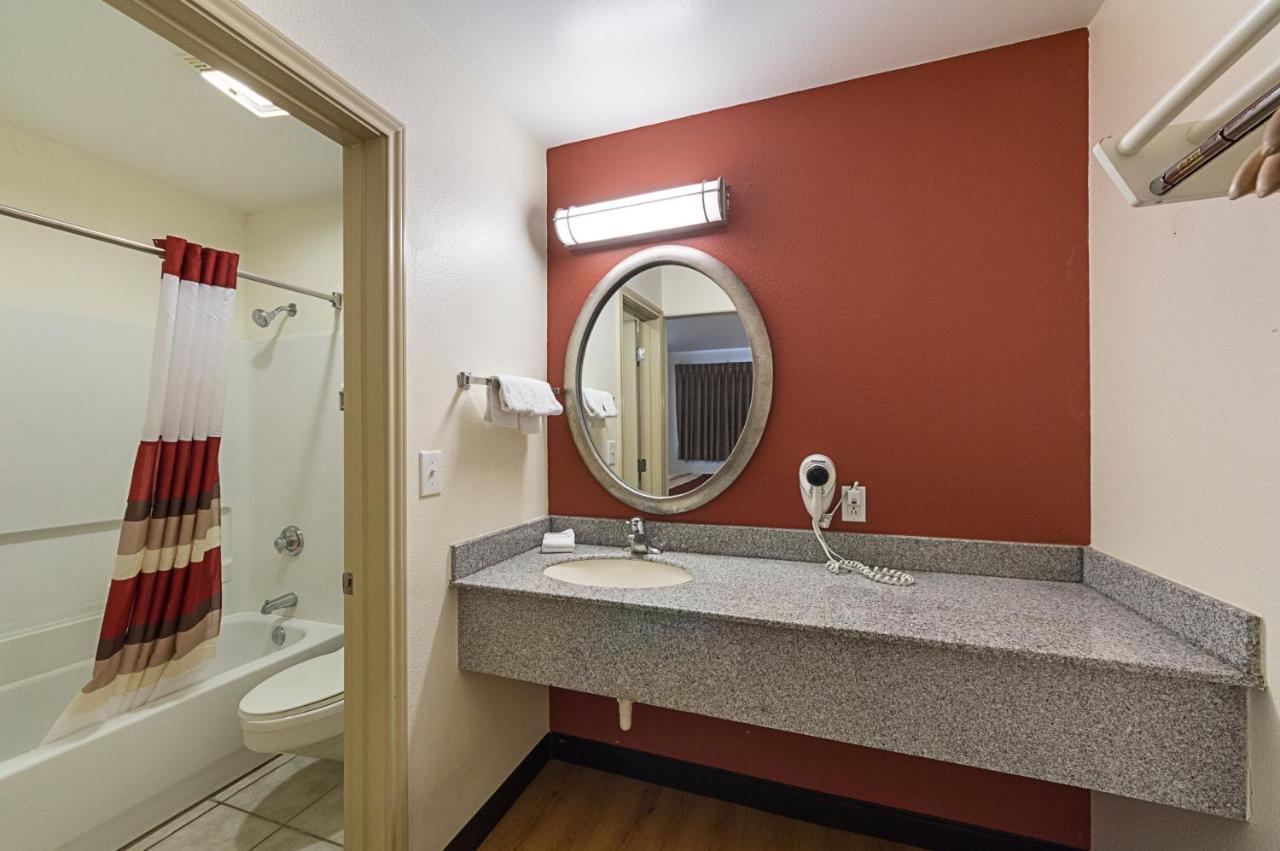 Super 8 By Wyndham New Braunfels I-35 Hotell Eksteriør bilde
