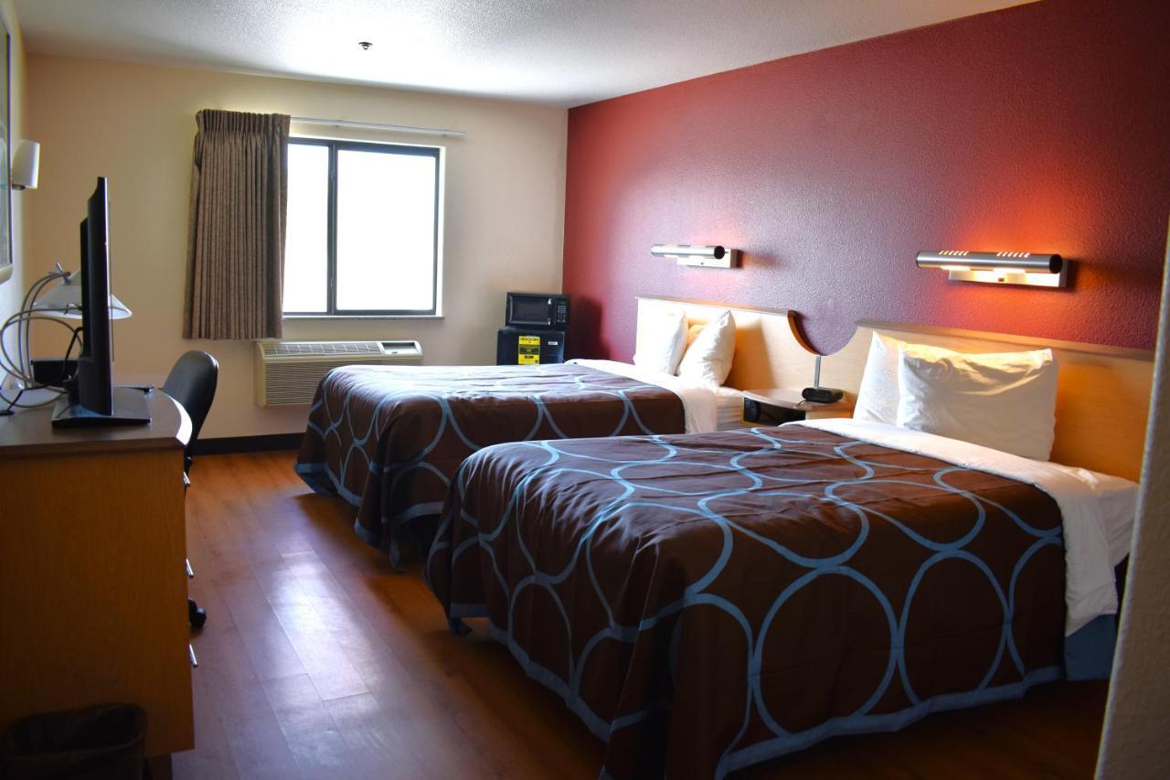 Super 8 By Wyndham New Braunfels I-35 Hotell Eksteriør bilde