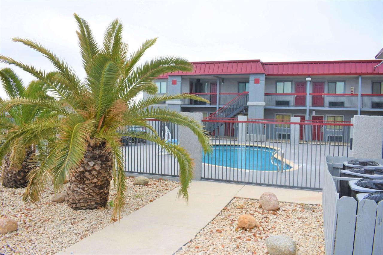 Super 8 By Wyndham New Braunfels I-35 Hotell Eksteriør bilde