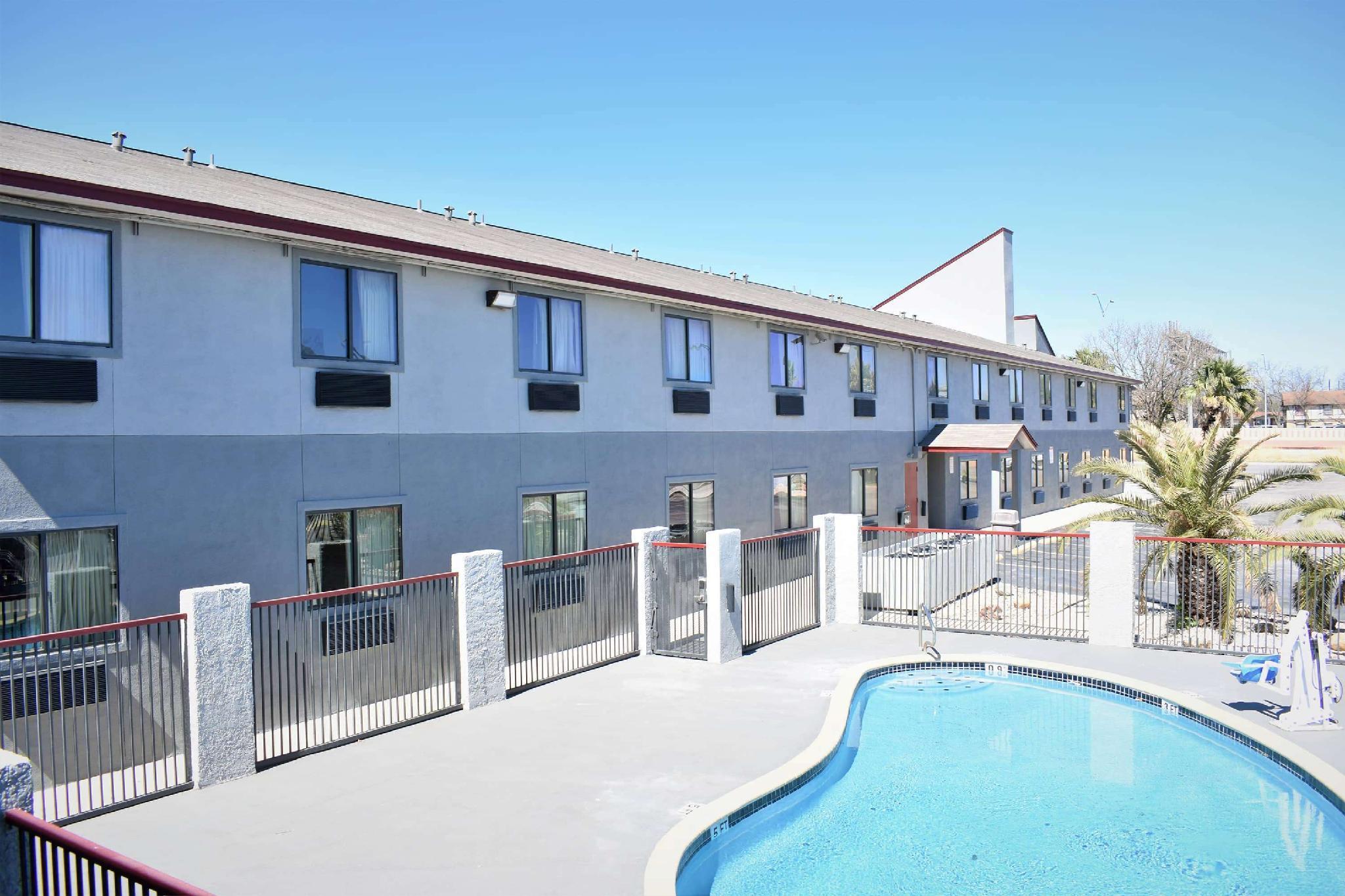 Super 8 By Wyndham New Braunfels I-35 Hotell Eksteriør bilde