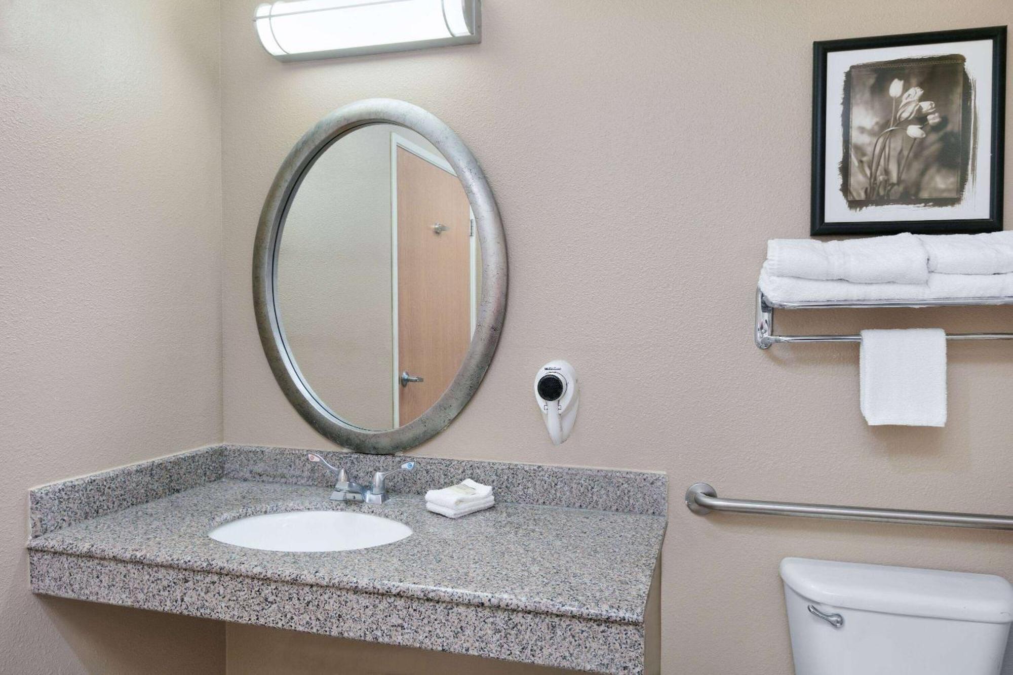 Super 8 By Wyndham New Braunfels I-35 Hotell Eksteriør bilde
